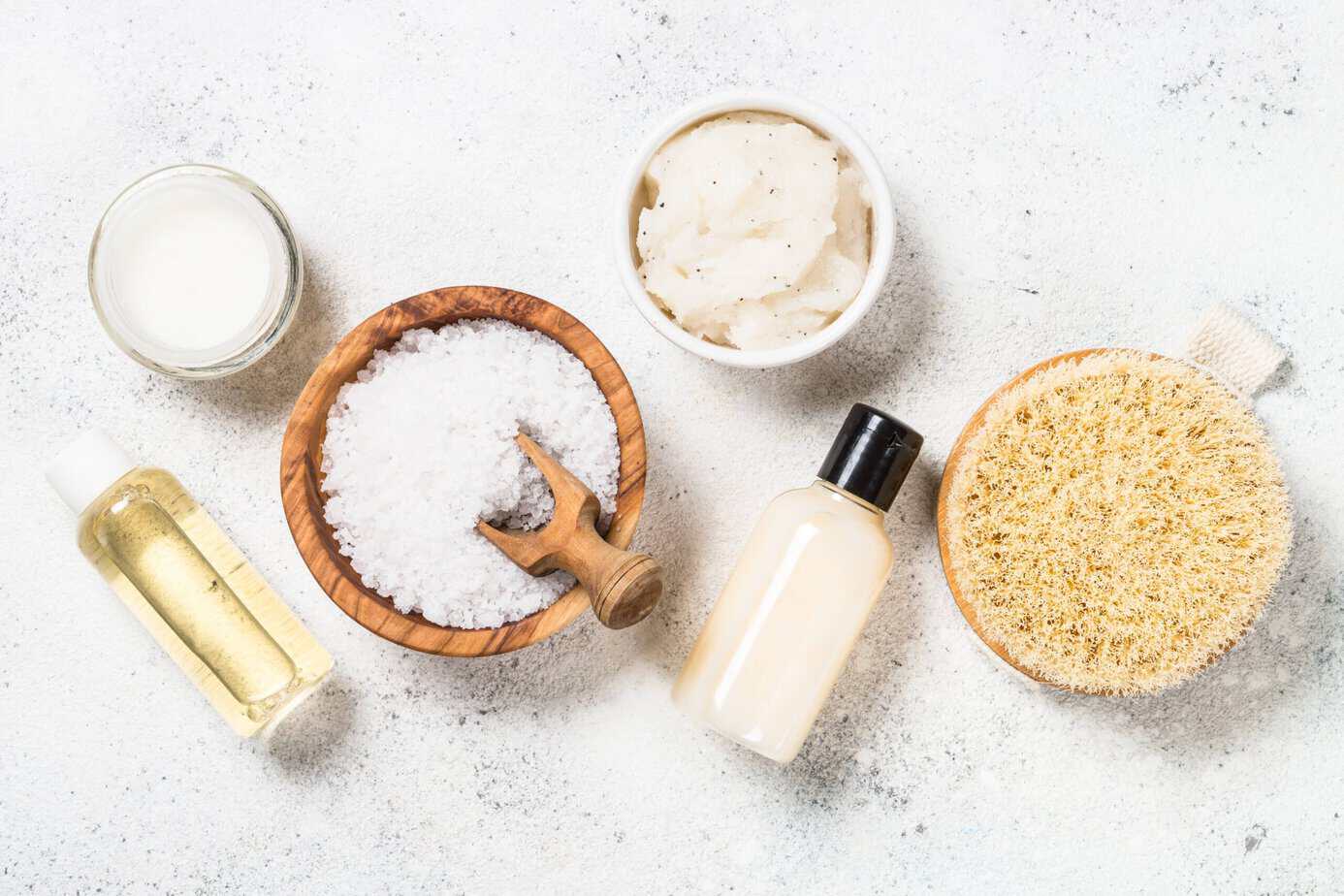 Shampoo, conditioner, hair mask, serum and scalp treatment bottles