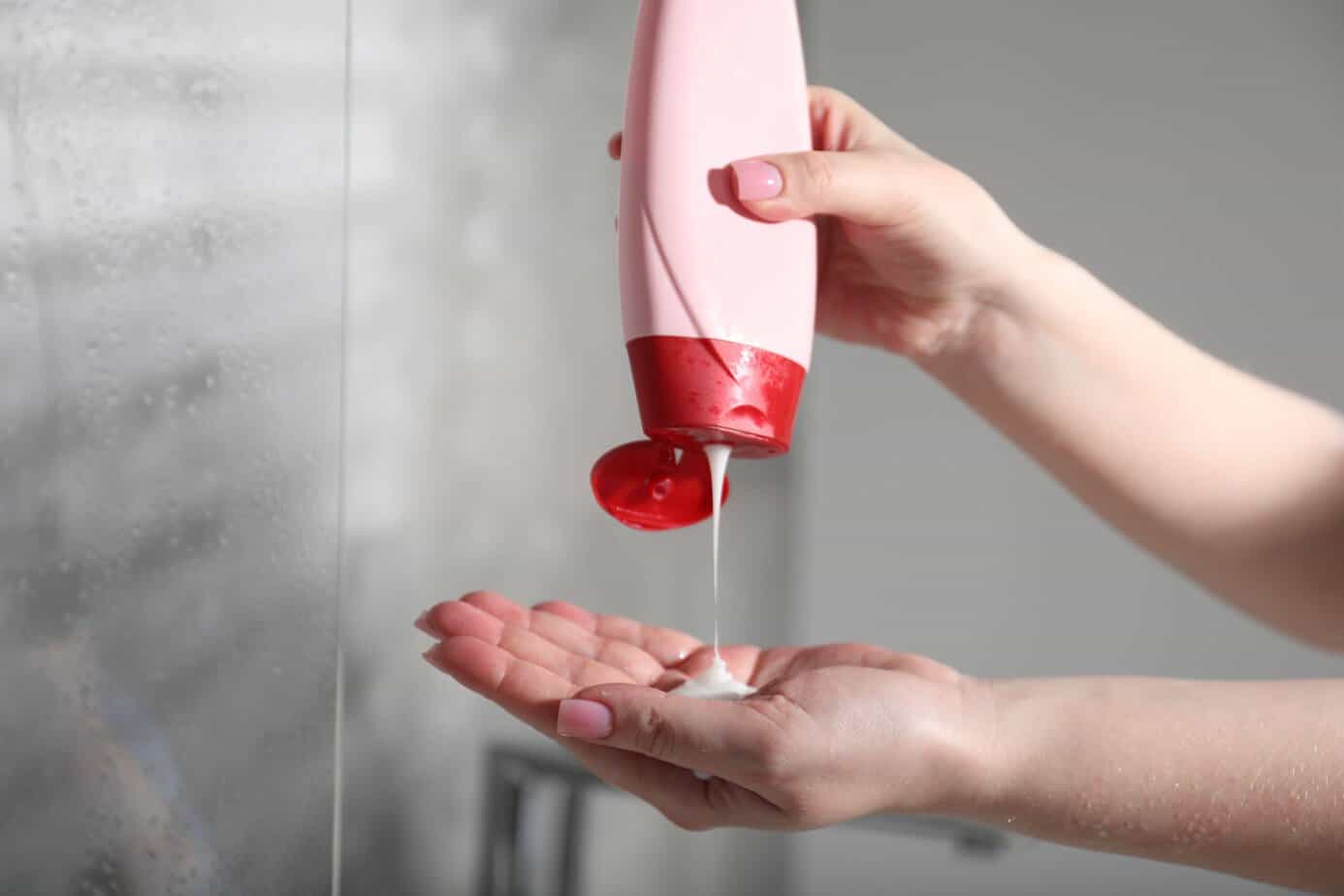 Creamy conditioning shampoo